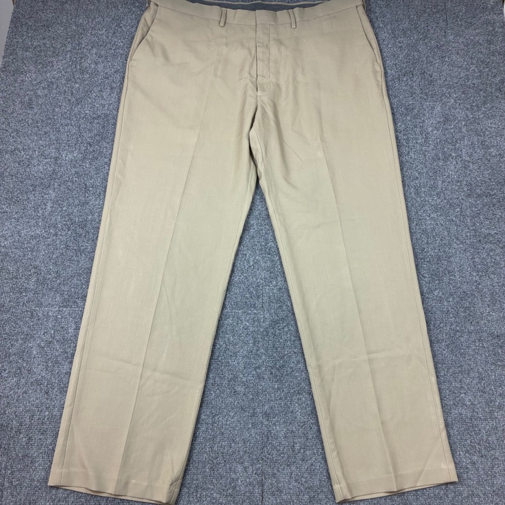 Haggar Mens Size 42x32 Premium Comfort Dress Pants Tan Khaki Classic Fit
